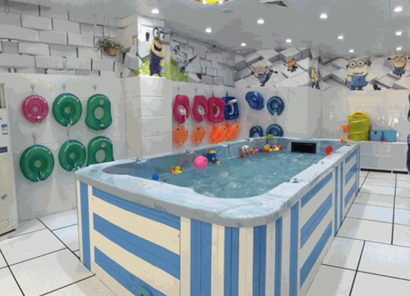 金一婴儿游泳馆